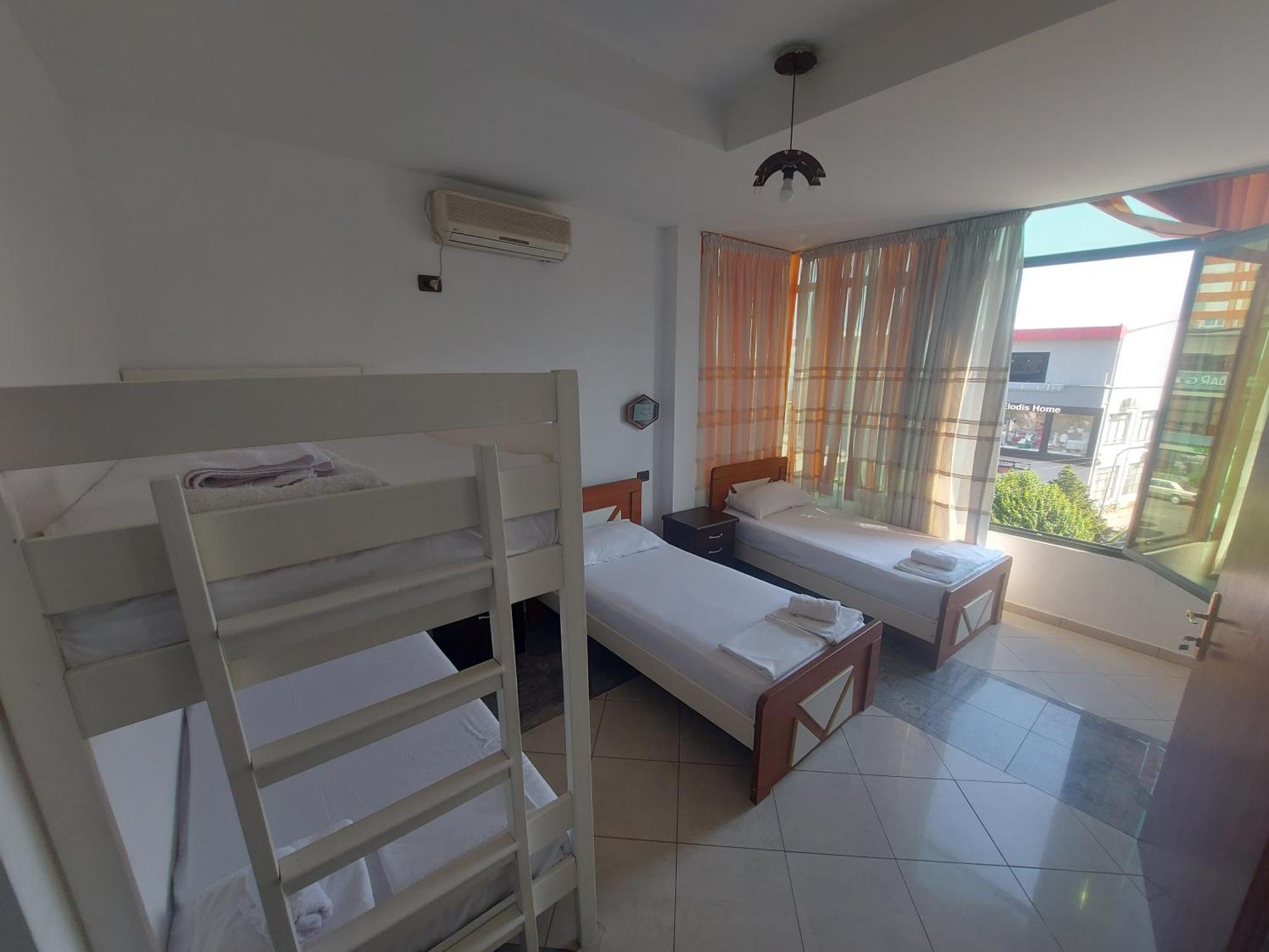 Hotel W Bush Square Fushe-Kruje Ngoại thất bức ảnh