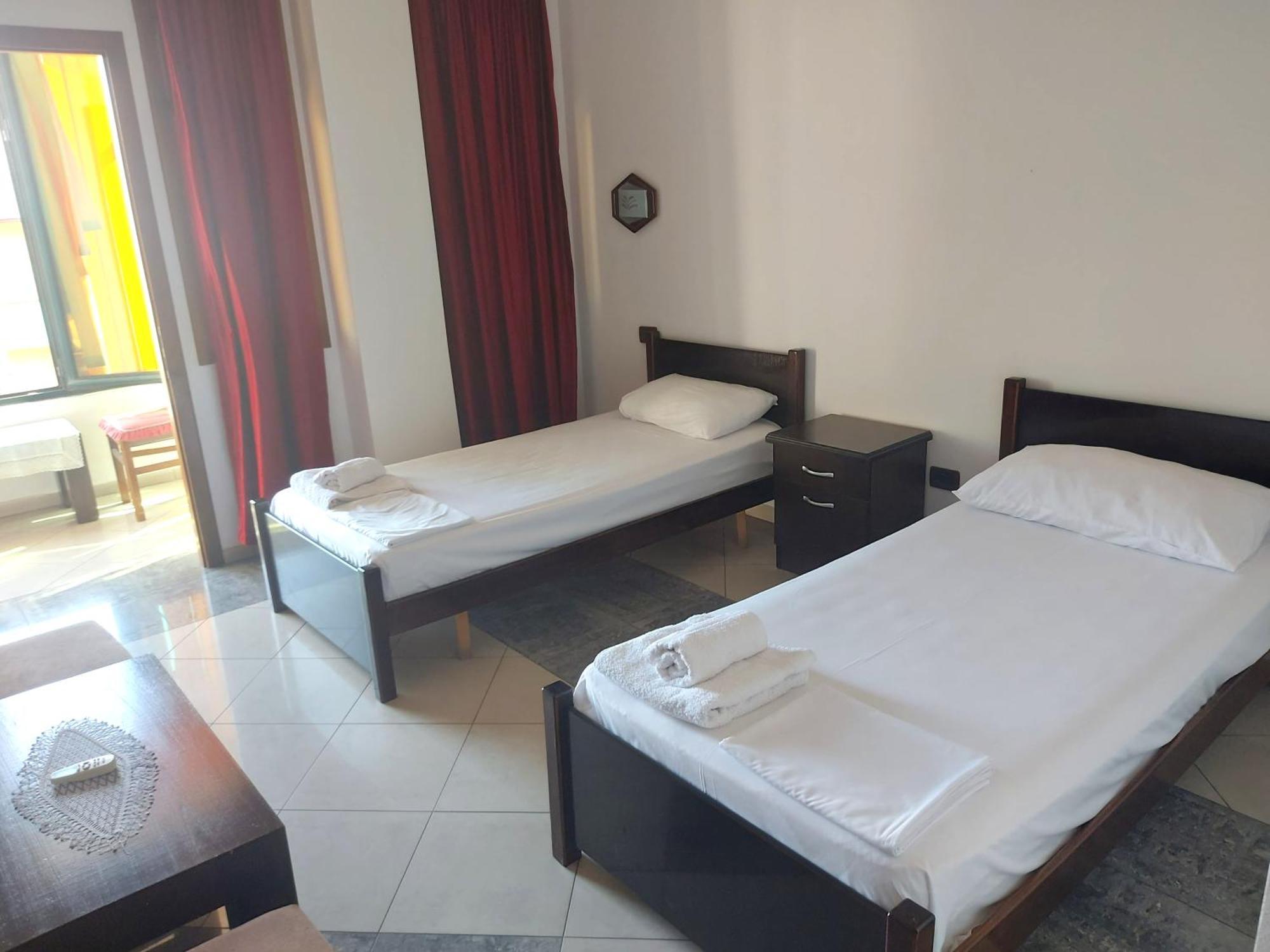Hotel W Bush Square Fushe-Kruje Ngoại thất bức ảnh